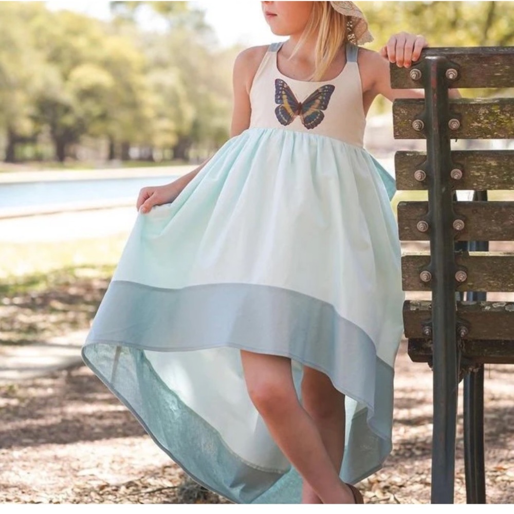 Coral Mint Blue Linen Bow Back Dress
Retired Style 
Pleiades Girls 
Size 6
